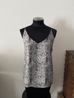 Banana Republic Factory black and white snake print blouse sz S lined